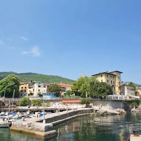 Apartman Lovrano-1 By Interhome